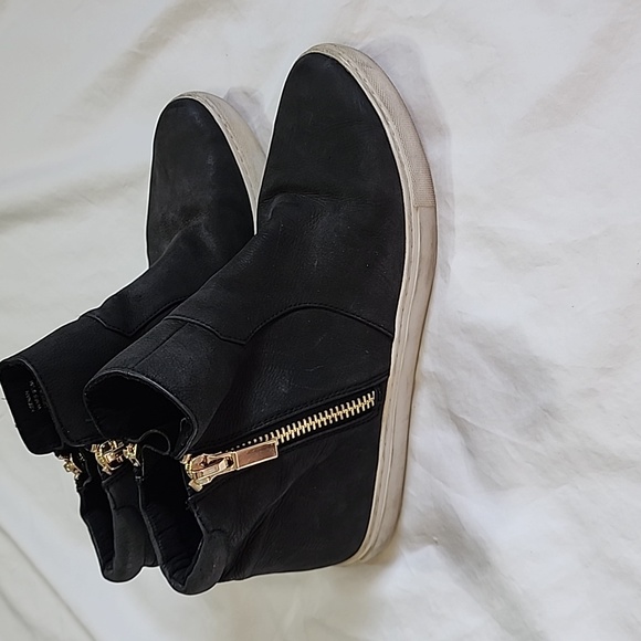 Kenneth Cole Booties - Picture 4 of 5